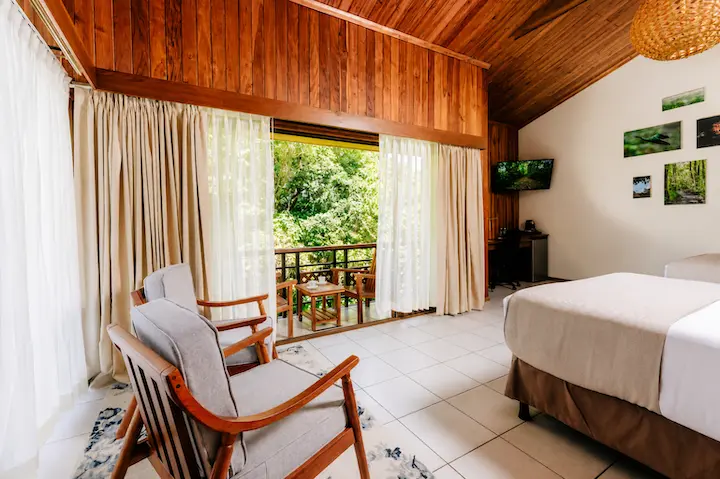 Ficus_Mountain_View_Queen_Habitación_03